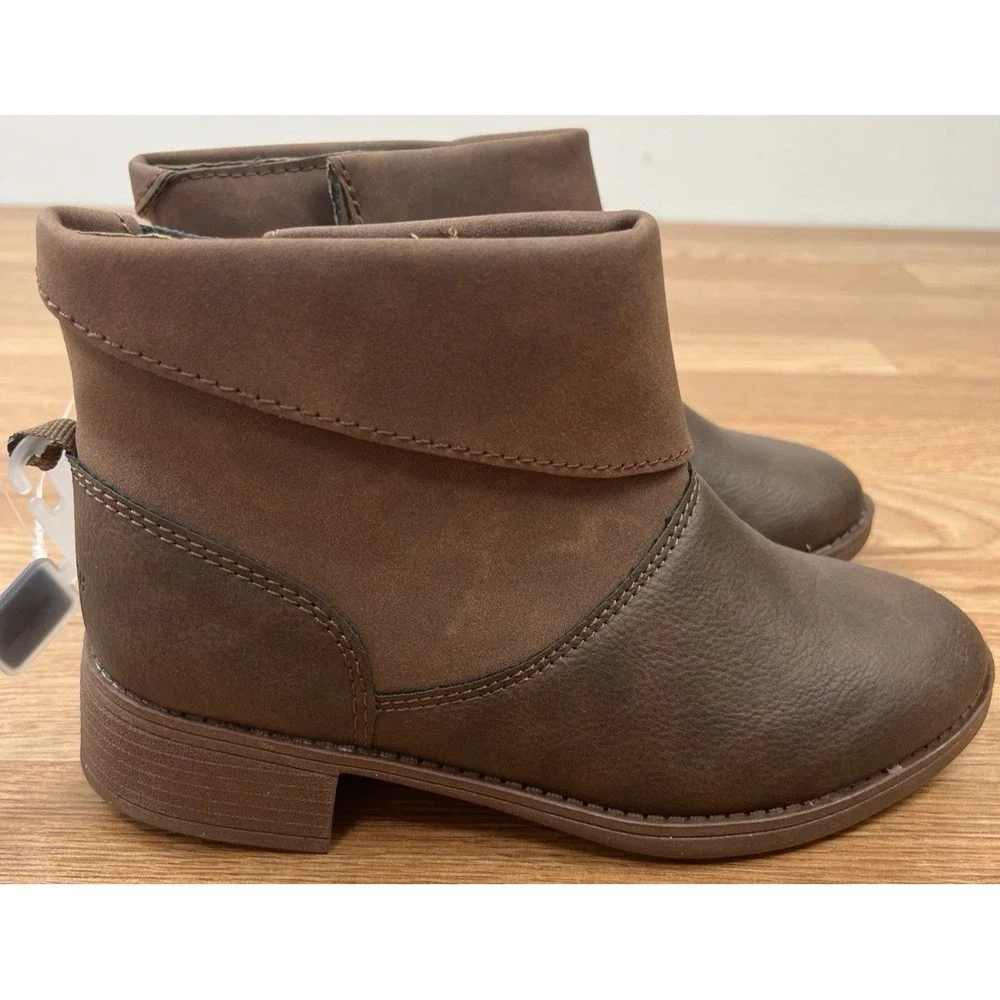 OshKosh B'gosh Youth Girls Size 1 Flip Ankle Boots in Chocolate NEW